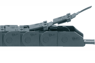 zipper serie R09 tubo portacables con apertura tipo cremallera por el radio exterior