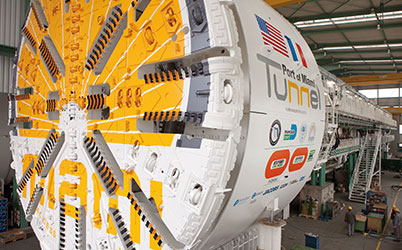 Plataforma perforadora de túnel