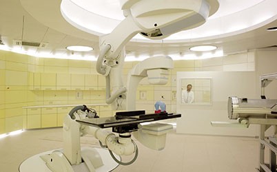 cadenas portacables twisterchain para robots de rayos X