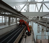 Servicio de instalación de la cadena portacables