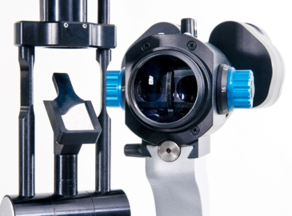 Microscope arm with special bearings made of iglidur® bar stock