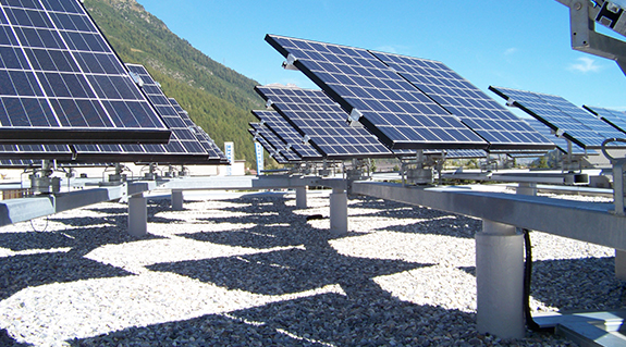 Photovoltaic tracking system